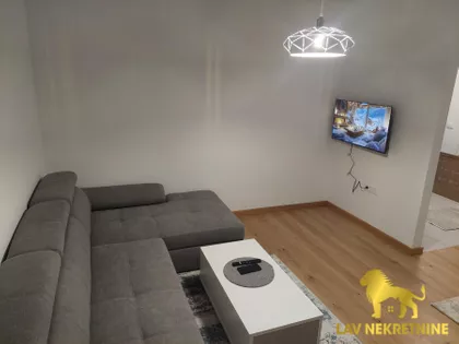 LAZE LAZAREVIĆA | 4zida.rs