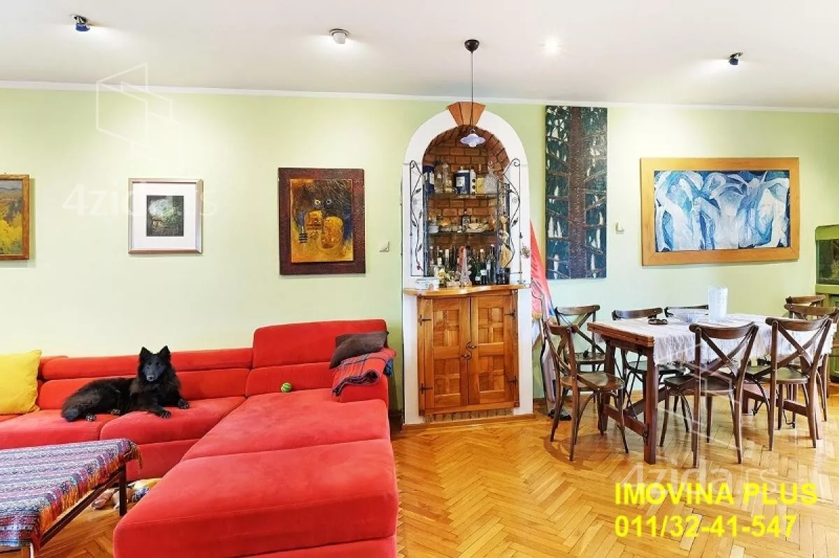 Šestosoban stan | 4zida