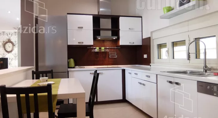 4-etažna kuća | 4zida