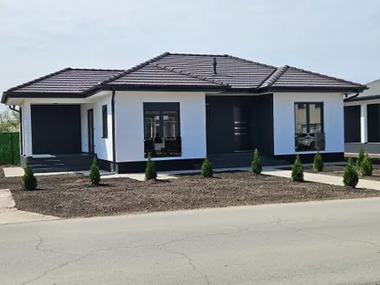 29. Novembra 52 | 4zida.rs