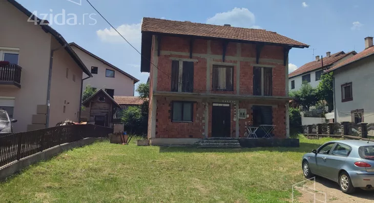 3-etažna kuća | 4zida