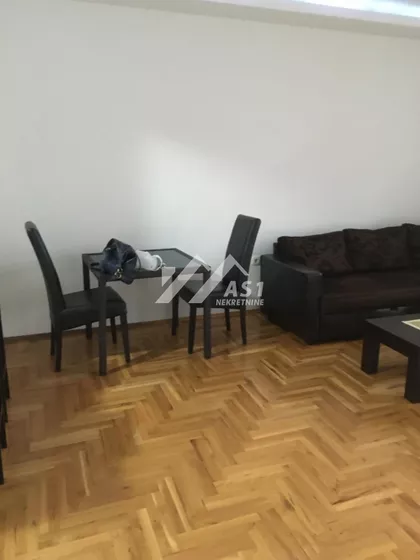Bulevar Cara Lazara | 4zida.rs