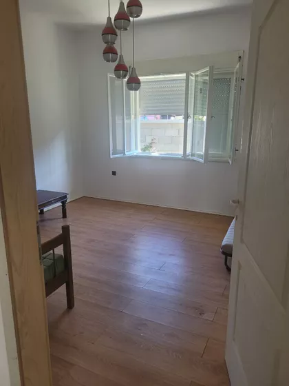 Kutina Br.2 | 4zida.rs