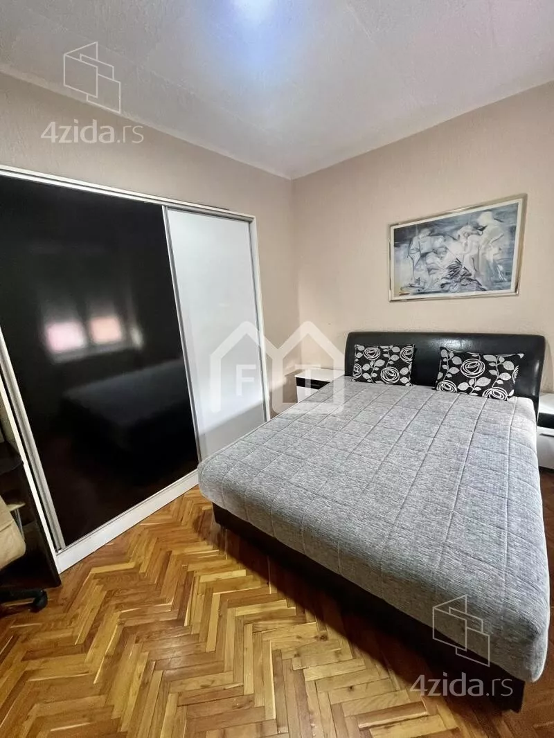 Četvoroiposoban stan | 4zida