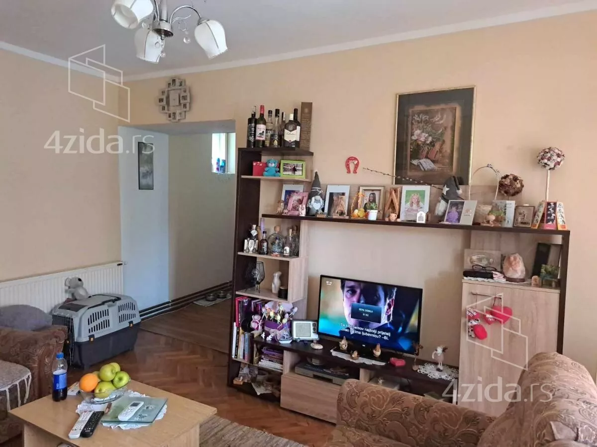 Kuća | 4zida