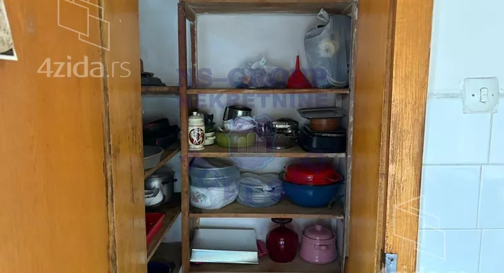 Petosoban stan | 4zida