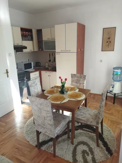 Vrnjačka 23B | 4zida.rs