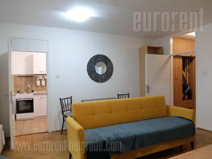 DONJI DORĆOL | 4zida.rs