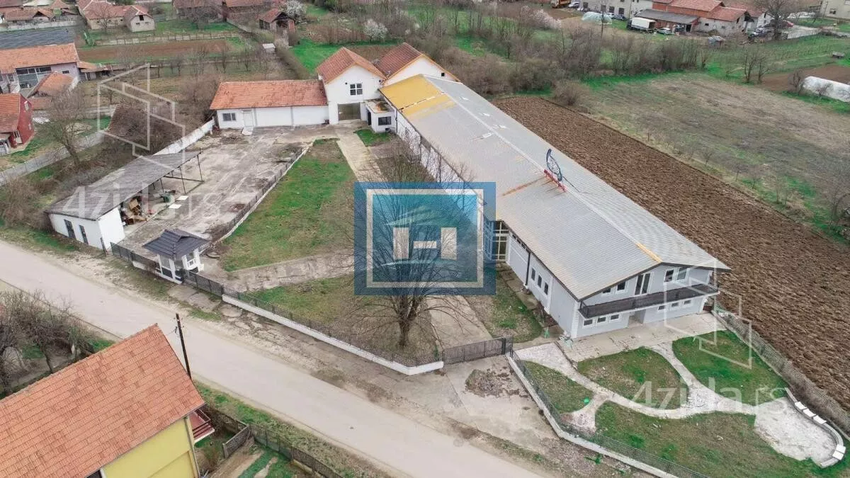 Poslovni prostor | 4zida