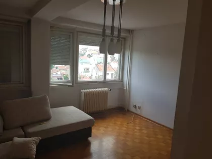 Ustanička 61 | 4zida.rs