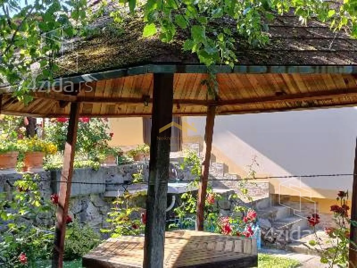 Kuća | 4zida