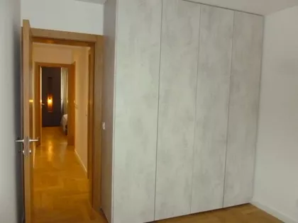 SKENDER BEGOVA | 4zida.rs