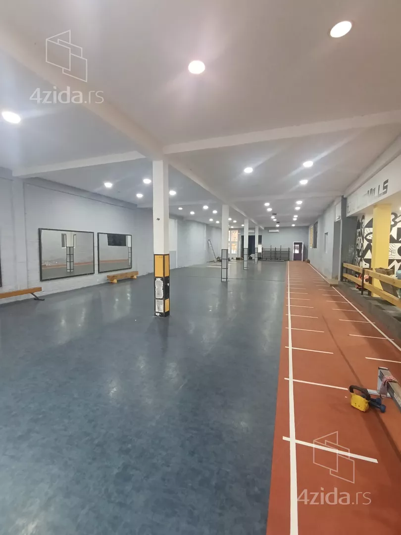 Poslovni prostor | 4zida