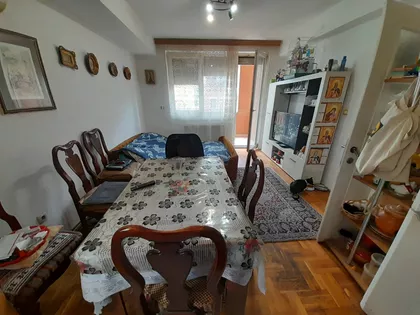Trg Kosturnica | 4zida.rs