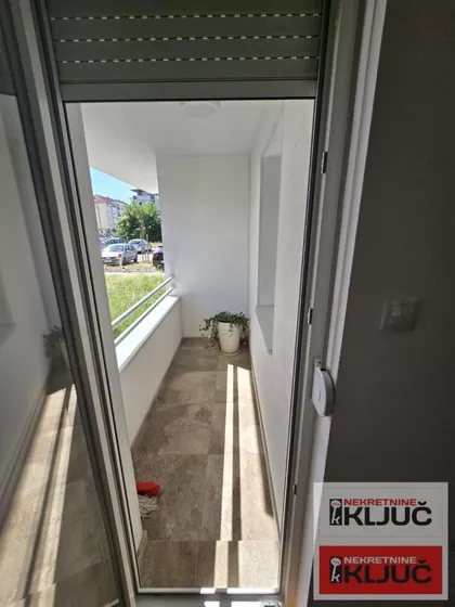 Novo Naselje | 4zida.rs