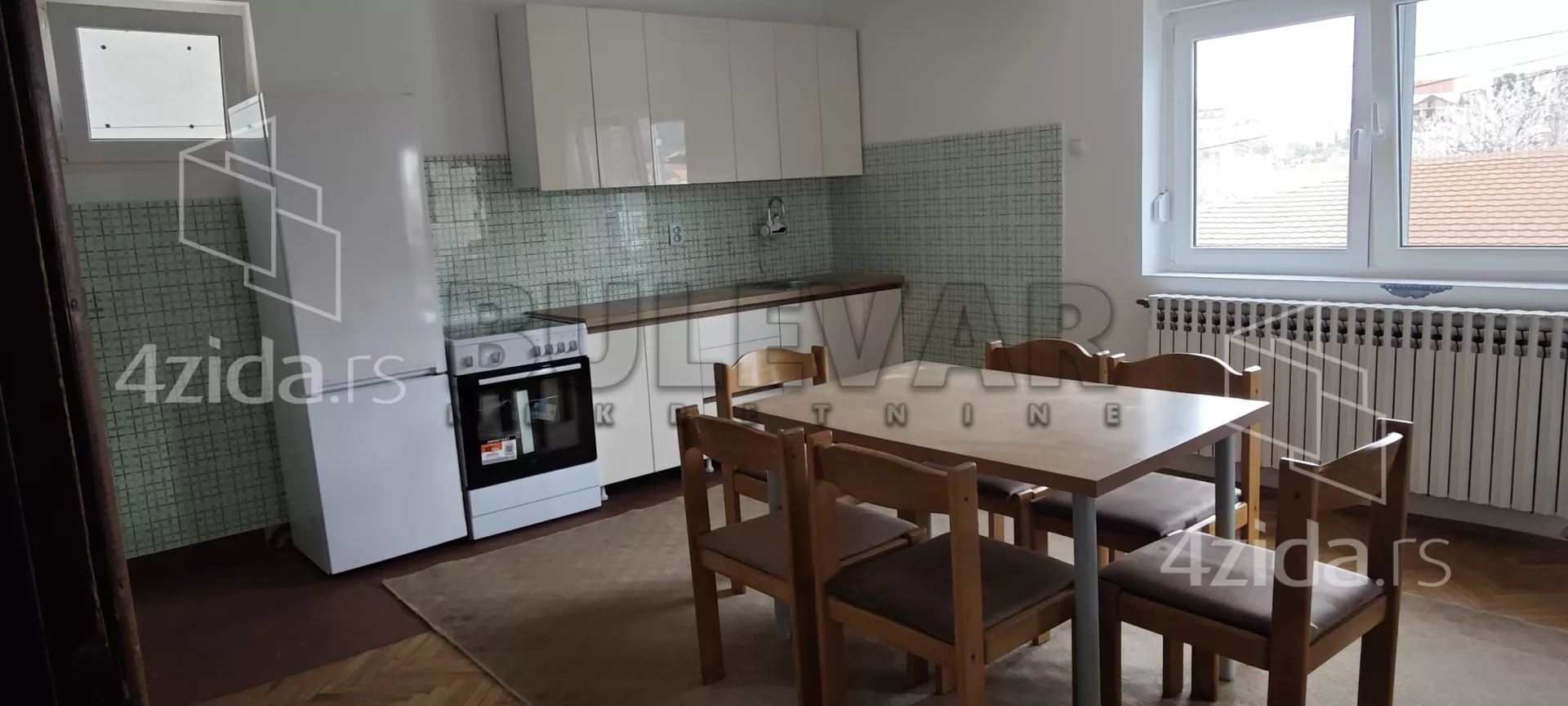 Troiposoban stan | 4zida