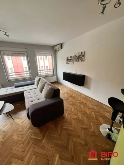 Stari Grad | 4zida.rs