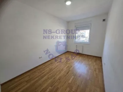 Bulevar Patrijarha Pavla (Somborski Bulevar) | 4zida.rs