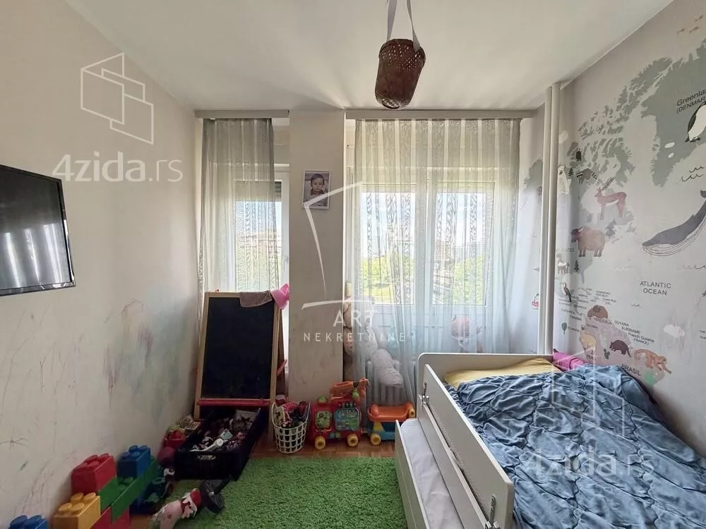 Troiposoban stan | 4zida