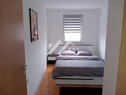 Vuka Karadžića | 4zida.rs