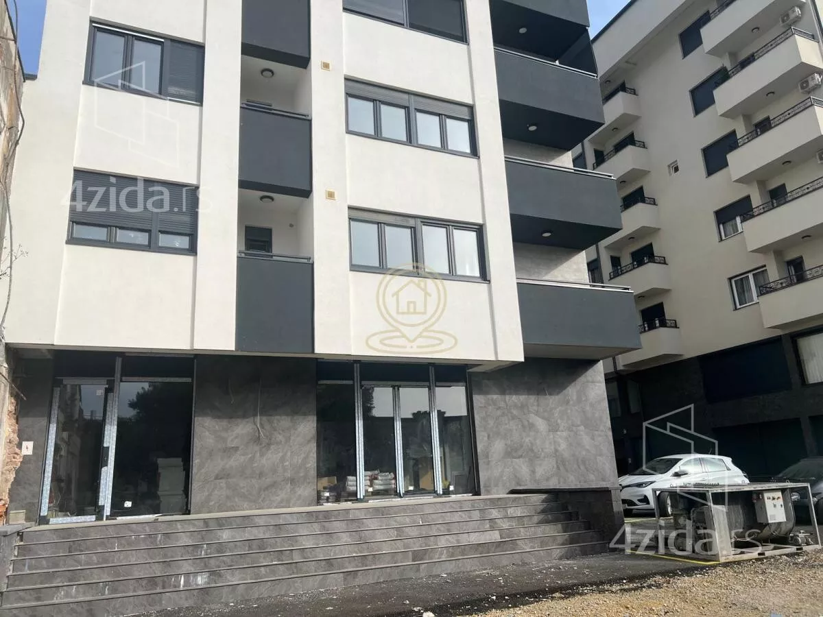 Poslovni prostor | 4zida