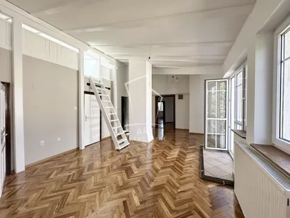 Avijatičarski trg | 4zida.rs