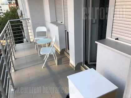 CRVENI KRST | 4zida.rs