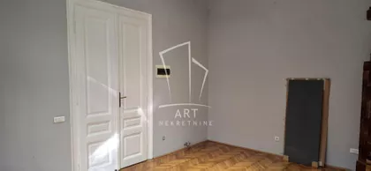 Francuska | 4zida.rs