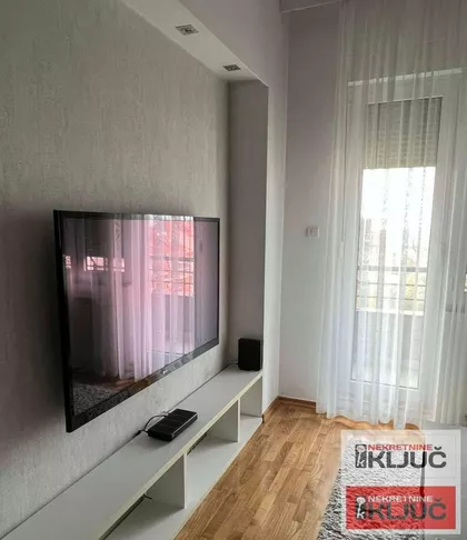 Bulevar Oslobođenja | 4zida.rs