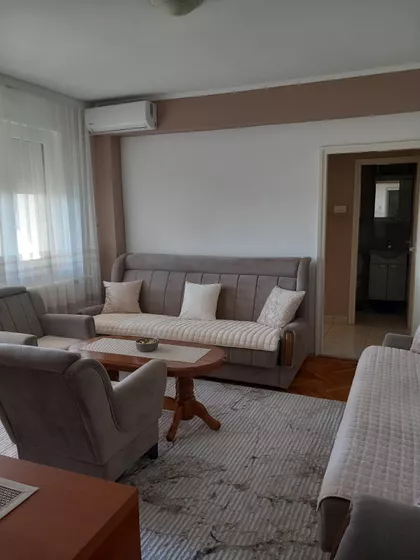 Trg Kralja Petra Prvog Oslobodioca | 4zida.rs