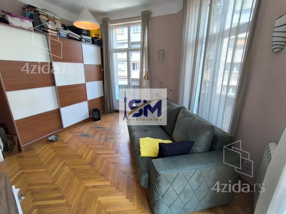 Četvoroiposoban stan | 4zida