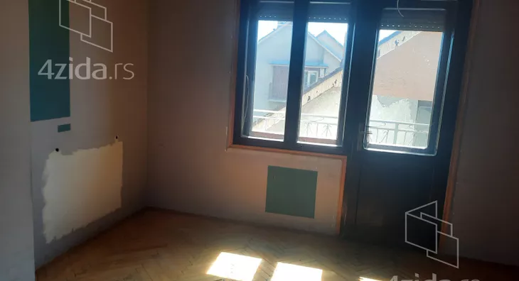 4-etažna kuća | 4zida