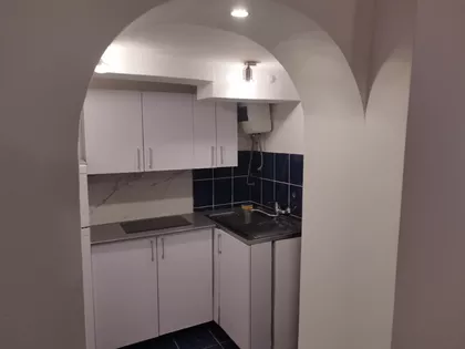 Pere Kosorića 33 | 4zida.rs