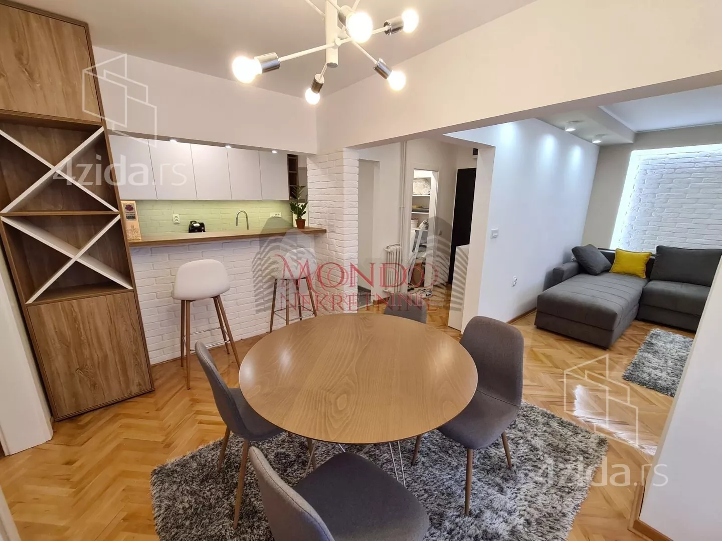 Dvoiposoban stan | 4zida