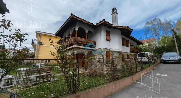 Kuća | 4zida