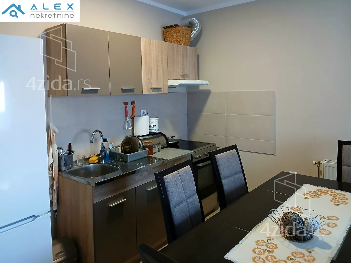 Jednoiposoban stan | 4zida