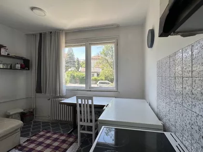 Kumodraška bb | 4zida.rs
