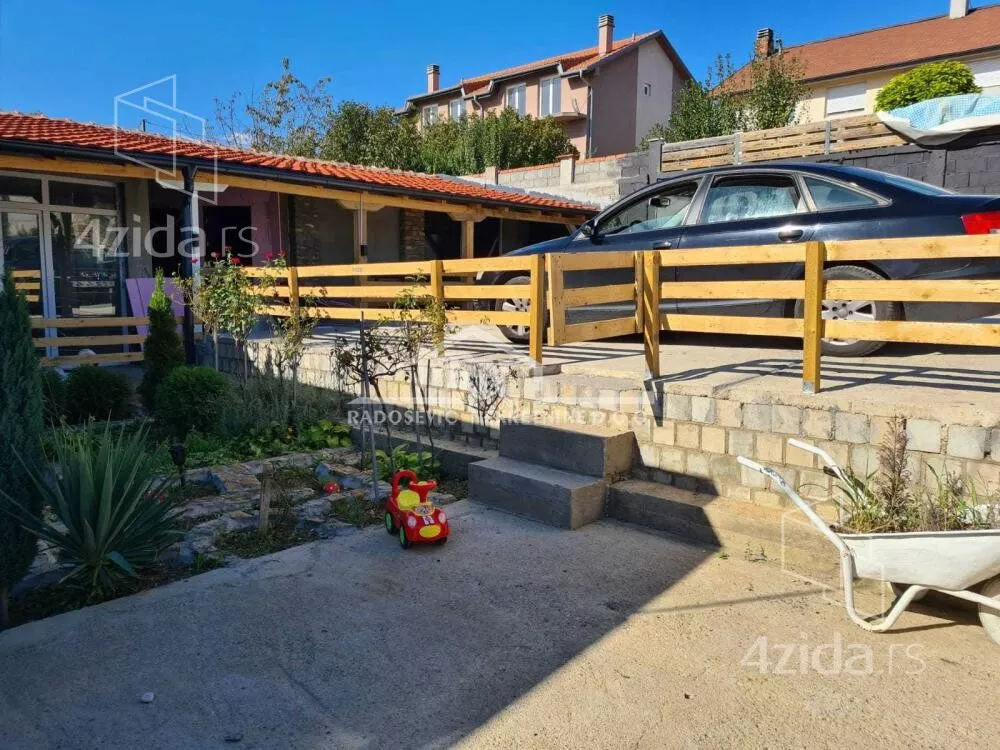 Kuća | 4zida