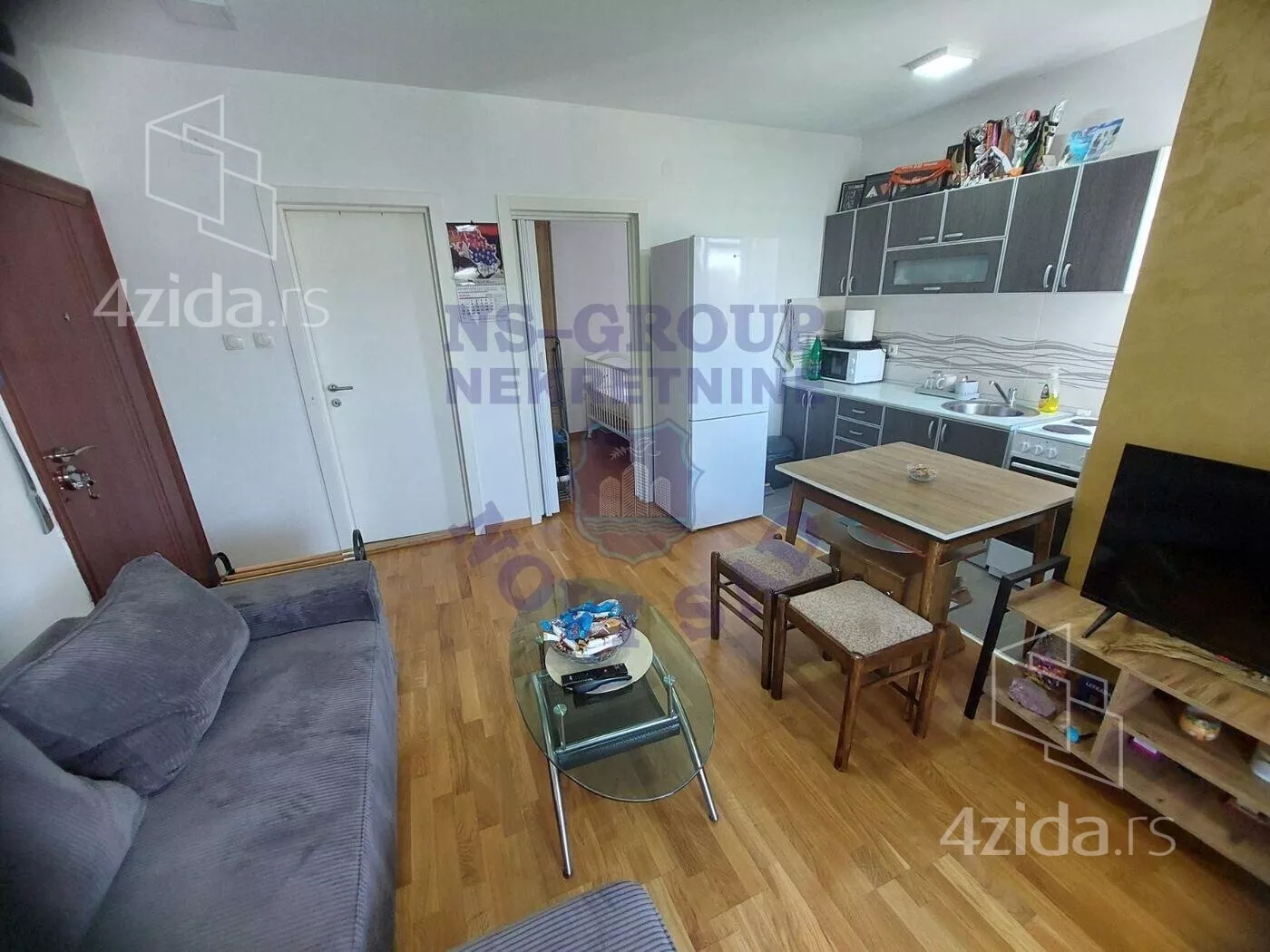 Jednoiposoban stan | 4zida