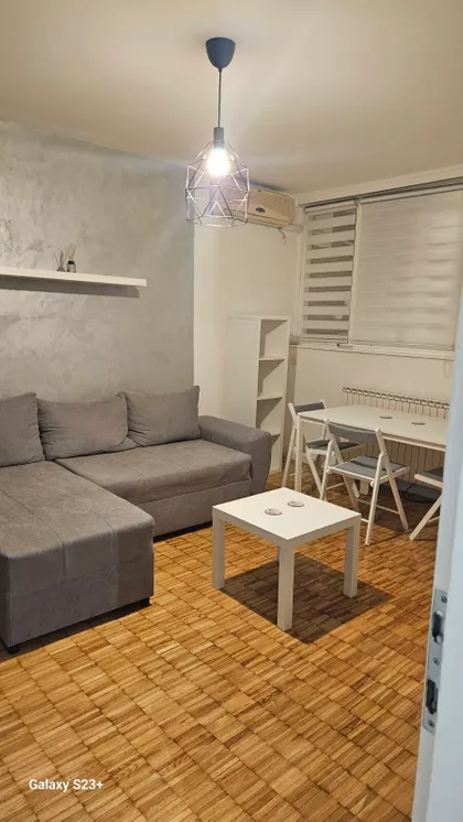 Banovo Brdo | 4zida.rs