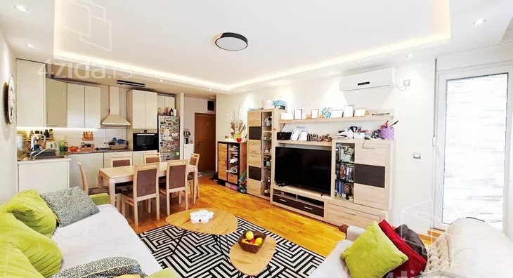 Dvoiposoban stan | 4zida