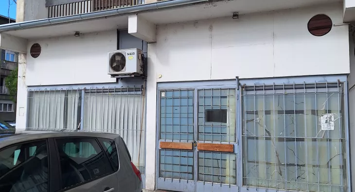 Lokal | 4zida