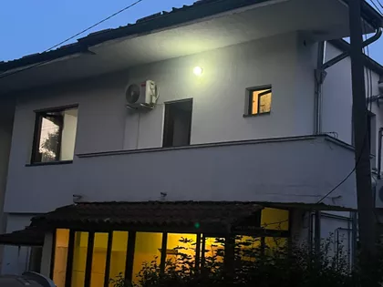 Profesora Rasulića 9 | 4zida.rs
