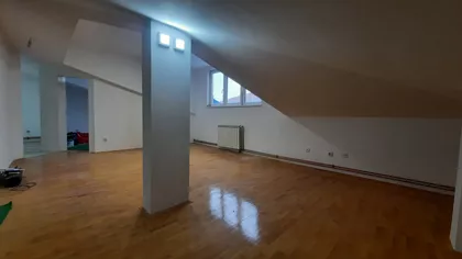 Trg Kosturnica | 4zida.rs