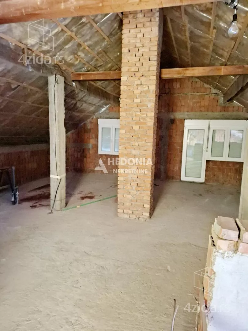 3-etažna kuća | 4zida