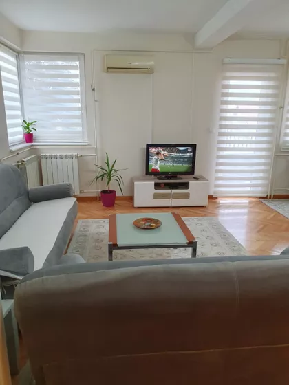 Miće Radakovića | 4zida.rs