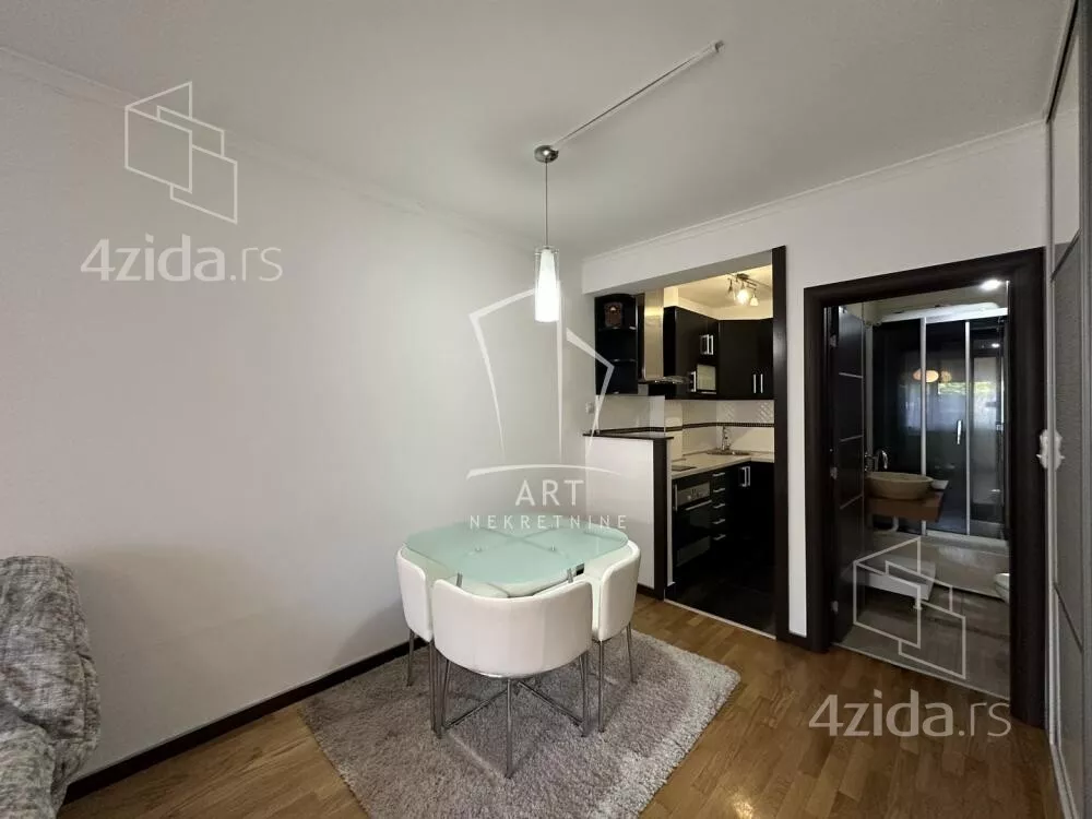 Garsonjera | 4zida