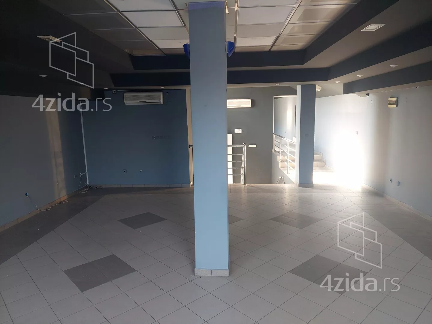 Lokal | 4zida