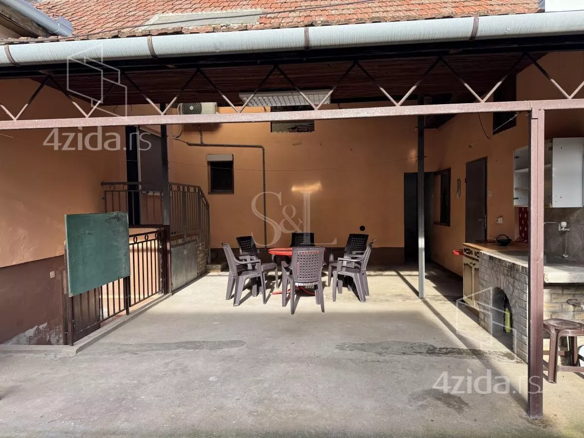 Kuća | 4zida