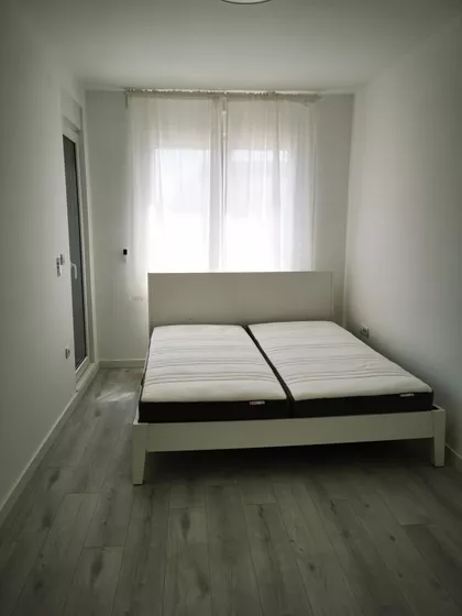 Stevice Jovanovića 28 | 4zida.rs